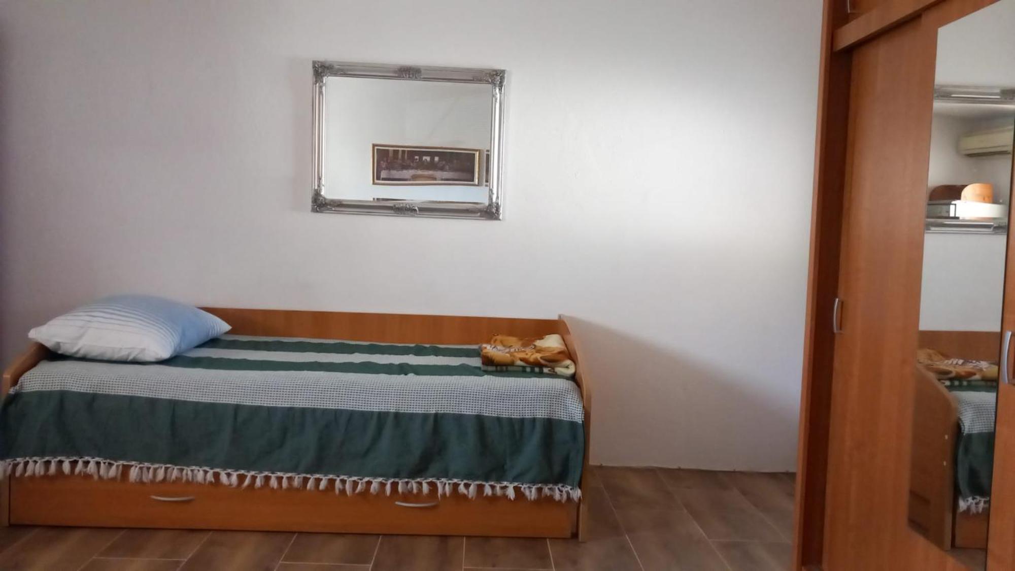 Danica Apartment Karlobag Bagian luar foto