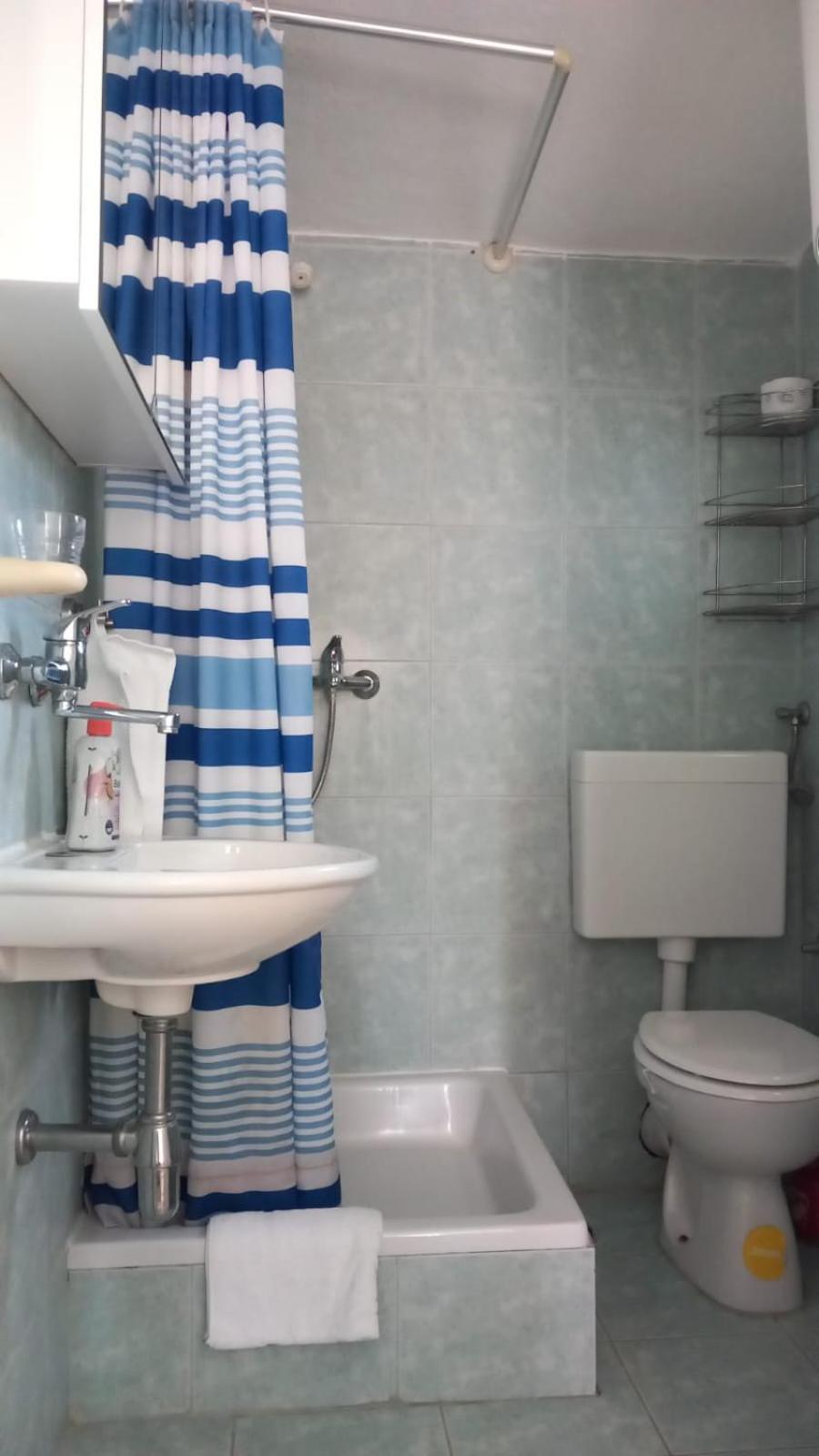Danica Apartment Karlobag Bagian luar foto
